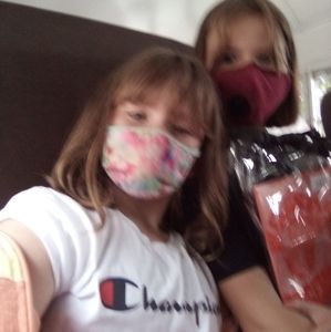 Meet your Posher, Fay